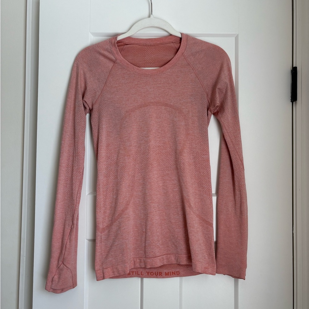 Lululemon Swiftly Tech in Coral